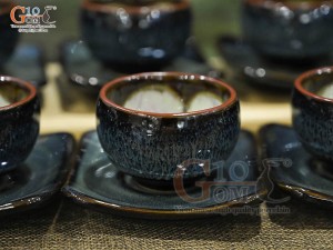 Bộ ấm chén dáng quả hồng men hỏa biến chén lòng hoa đầy đủ phụ kiện, 300ml  