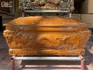 Bộ quách tiểu khắc nổi Rồng men màu vàng mái tròn, 78x39cm