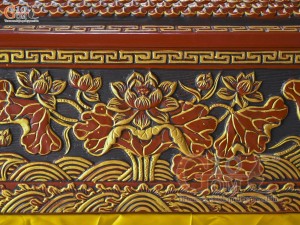 Bộ quách tiểu vuông khắc nổi Sen vẽ nhũ vàng, 80cm