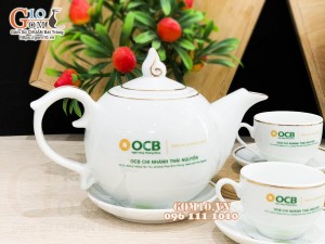 Bộ sản phẩm gốm sứ quà tặng in logo ngân hàng OCB