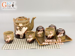 Bộ tích men gấm vàng khắc sen 1,5L, khay vuông 25cm