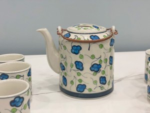 Bộ tích men kem vẽ hoa dây 1,25L