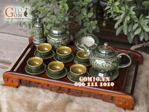 Bộ trà chân cao men lục cổ khắc nổi hoa sen đầy đủ phụ kiện