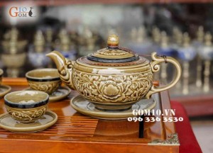 Bộ trà khác nổi vẽ sen Cao 10cm