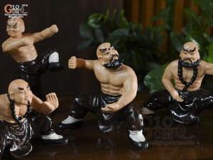 Bộ 4 tượng gốm Võ Sư luyện võ màu nâu