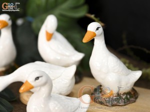 Bộ tượng sứ đàn vịt trắng, cao 13cm
