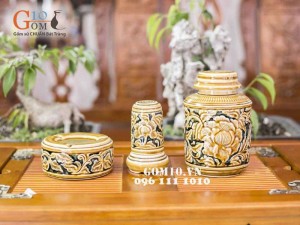 Bộ vai vuông khắc nổi hoa phù dung, đủ phụ kiện