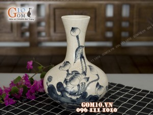 Lọ hoa men rạn dáng tỏi dẹt, họa tiết sen 24cm