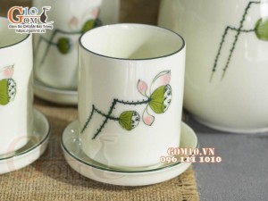 Cặp cốc đĩa men kem vẽ Đài Sen, 180ml