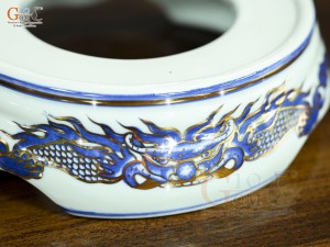 Chân kê bát hương Long Trấn men lam họa tiết Rồng vẽ vàng, đường kính 18cm