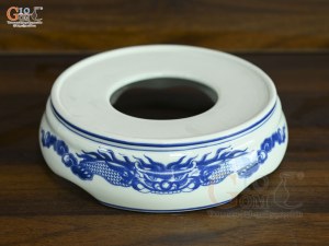 Chân kê bát hương Long Trấn men lam vẽ Rồng, đường kính 12cm