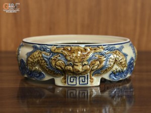 Chân kê bát hương men hoàng tộc đắp nổi Rồng Phúc Mãn, đường kính 22cm