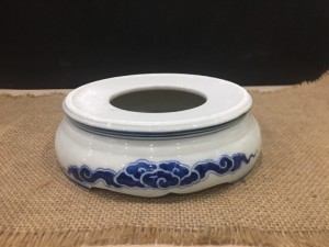 Chân kê bát hương men lam Rồng, đường kính 14cm