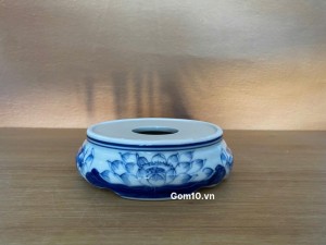 Chân kê bát hương men lam vẽ hoa sen, đường kính 12cm