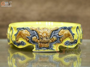 Chân kê bát hương men màu đắp nổi Rồng Như Ý nền vàng, đường kính 20cm