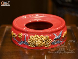 Chân kê bát hương men màu đắp nổi Sen Cát Tường tròn nền đỏ, đường kính 35cm