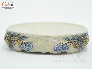 Chân kê bát hương men rạn đắp nổi, đường kính 14cm