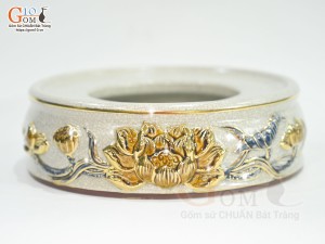 Chân kê bát hương men rạn đắp nổi Sen Cát Tường vẽ vàng 24k, đường kính 18cm