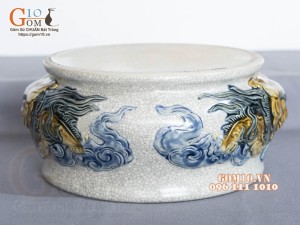 Chân kê đỉnh hạc men rạn đắp nổi, đường kính 24cm