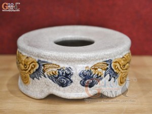 Chân kê đỉnh hạc men rạn đắp nổi Rồng Như Ý, đường kính 20cm S3