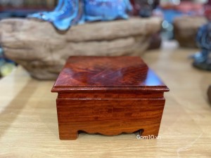 Chân kê gỗ vuông, cạnh 15cm