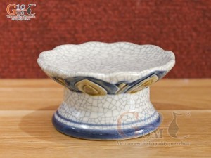 Chân nến cao men rạn đắp nổi Như Ý, cao 4.5cm