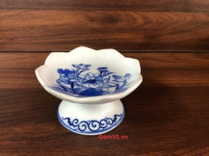 Chân nến men lam vẽ hoa sen, đường kính 10cm