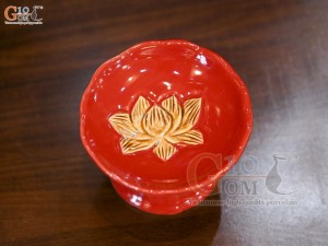 Chân nến men màu đắp nổi Sen Cát Tường nền đỏ