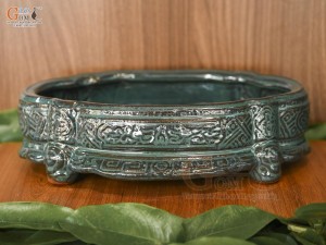 Chậu cây men hỏa biến khắc nổi chân loe, 31x23cm
