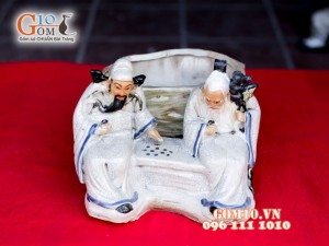 Chậu tượng trồng cây dáng Quan chơi cờ, 20 x 22cm