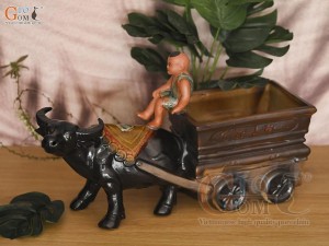 Chậu tượng chú tiểu cưỡi trâu kéo xe Tài Lộc, dài 44cm