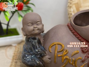 Chậu tượng chú Tiểu nâng hồ lô, cao 20cm (Màu xanh cổ vịt)