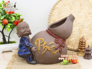 Chậu tượng trồng cây dáng chú Tiểu nâng hồ lô, cao 20cm (Màu xanh dương)