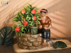 Chậu tượng cô Tấm men màu kích thước 22x20cm