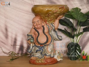 Chậu tượng Di Lạc ban lộc dáng đứng nâng chậu men rạn, cao 32cm