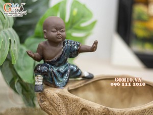 Chậu tượng trồng cây dáng Chú Tiểu luyện võ thế 1, đường kính 13cm