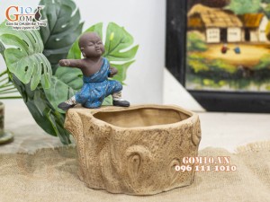 Chậu tượng trồng cây dáng Chú Tiểu luyện võ thế 5, đường kính 13cm