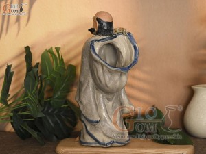 Chậu tượng gốm Đạt Ma gánh túi tiền men rạn, cao 33cm