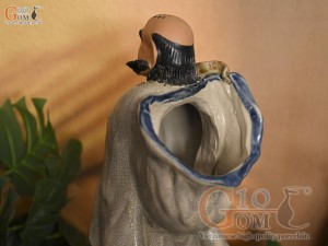 Chậu tượng gốm Đạt Ma gánh túi tiền men rạn, cao 33cm