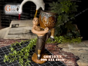 Chậu tượng trồng cây dáng La Hán Lộc Phát men nâu, cao 38cm