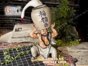 Chậu tượng trồng cây dáng Lỗ Trí Thâm nâng vò men rạn, cao 45cm