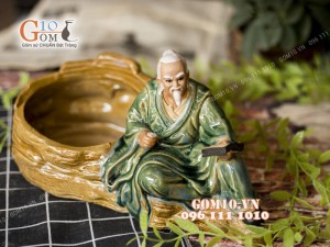 Chậu tượng trồng cây dáng Lý Bạch đọc sách men bóng, cao 18cm