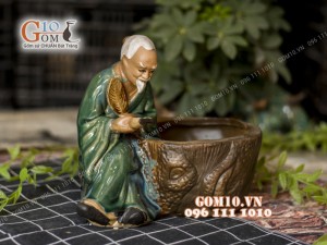 Chậu tượng trồng cây dáng Lý Bạch ngâm thơ men bóng, cao 18cm