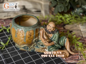 Chậu tượng trồng cây dáng Lý Quỳ say rượu men bóng, cao 16cm
