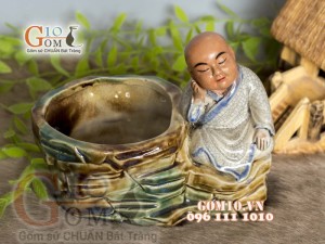 Chậu tượng trồng cây men rạn dáng Chú Tiểu, cao 15cm