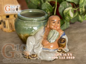 Chậu tượng trồng cây men rạn dáng Di Lạc nâng vàng