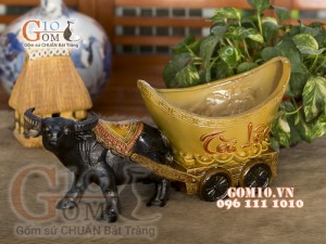 Chậu tượng trồng cây dáng Trâu kéo xe vàng Tài Lộc, dài 45cm