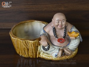 Chậu tượng trồng cây dáng Di Lạc men rạn cầm vàng, cao 19cm