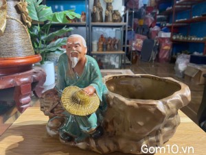 Chậu tượng trồng cây dáng Lão nông men xanh, dài 26cm