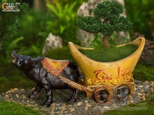 Chậu tượng trồng cây dáng Trâu kéo xe vàng Tài Lộc, dài 45cm